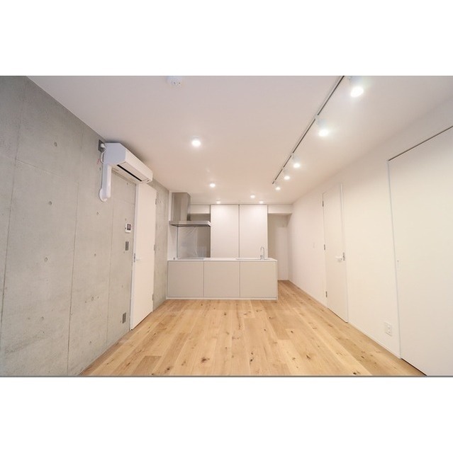 居室・リビング　居間