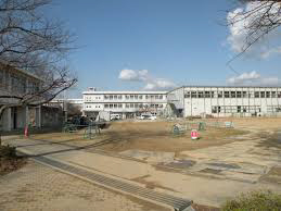 小学校　城巽小学校（小学校）まで307m