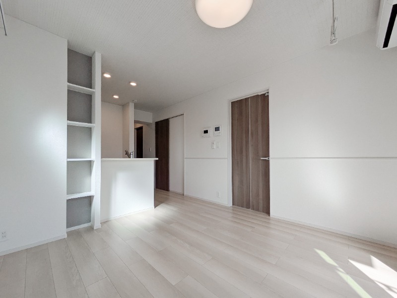 居室・リビング　図面と現状に相違がある場合には現状を優先