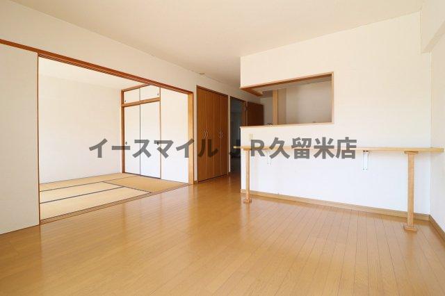 居室・リビング　居間です