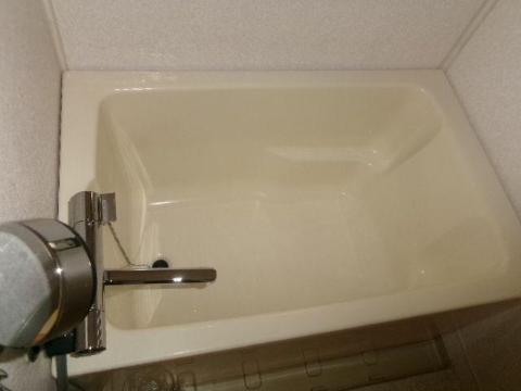 バス・シャワールーム　浴槽