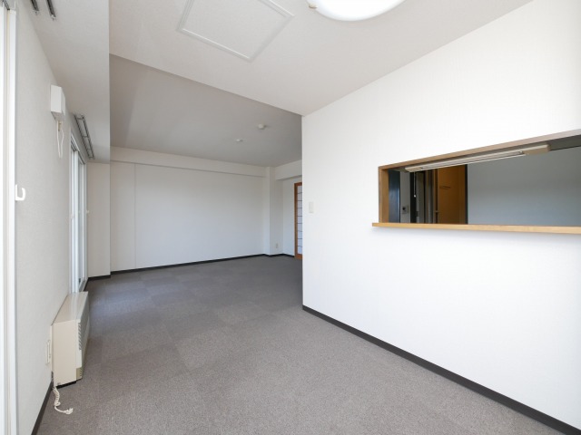 居室・リビング　人気の対面キッチンタイプです☆