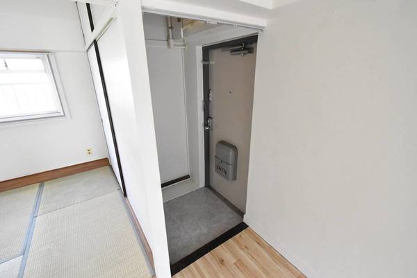 玄関　ビレッジハウスの同一物件・同一タイプの間取りの写真です