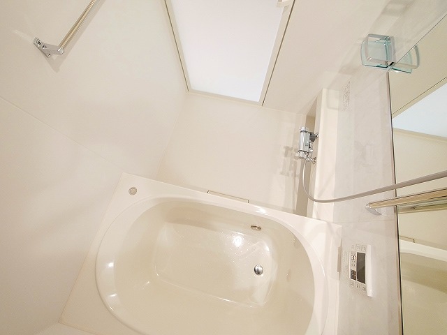 バス・シャワールーム　お風呂で日々の疲れを落としましょう