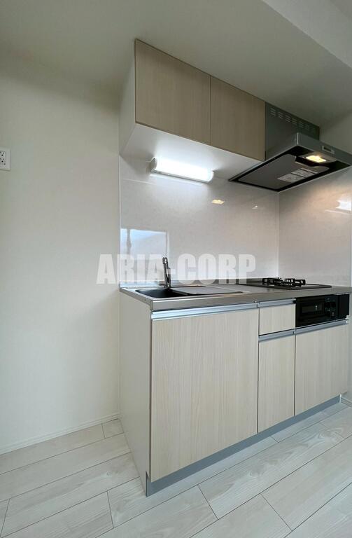 キッチン　2口グリル付き、幅広のキッチンスペース♪