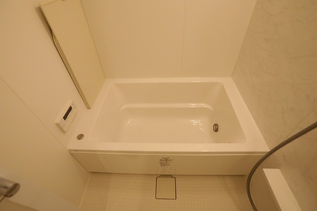 バス・シャワールーム　バス※別部屋参考写真