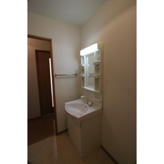 洗面設備　３０６号室の写真になります。