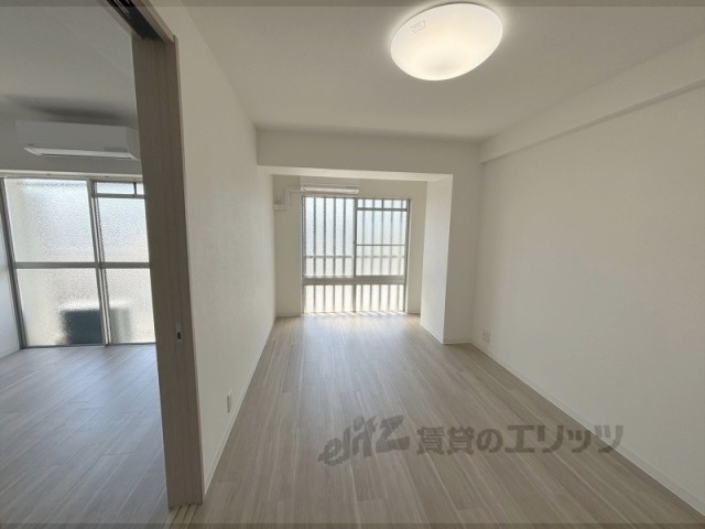 居室・リビング　洋室