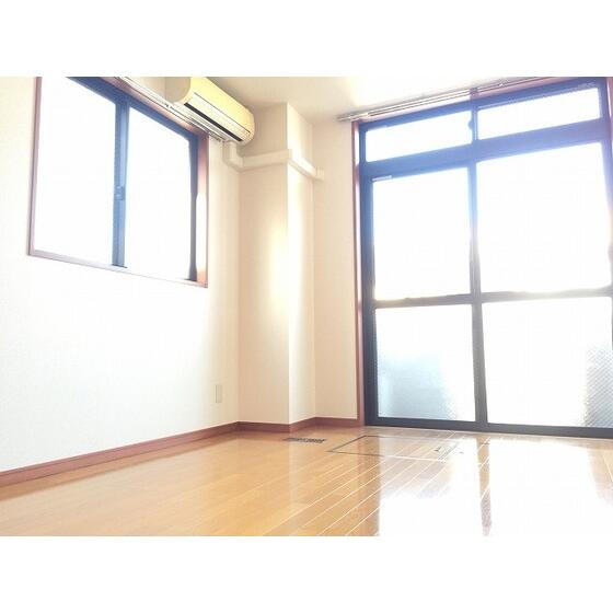 居室・リビング　居室