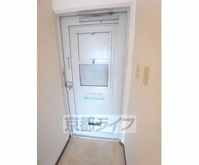 その他設備　しっかりとしたドアです。