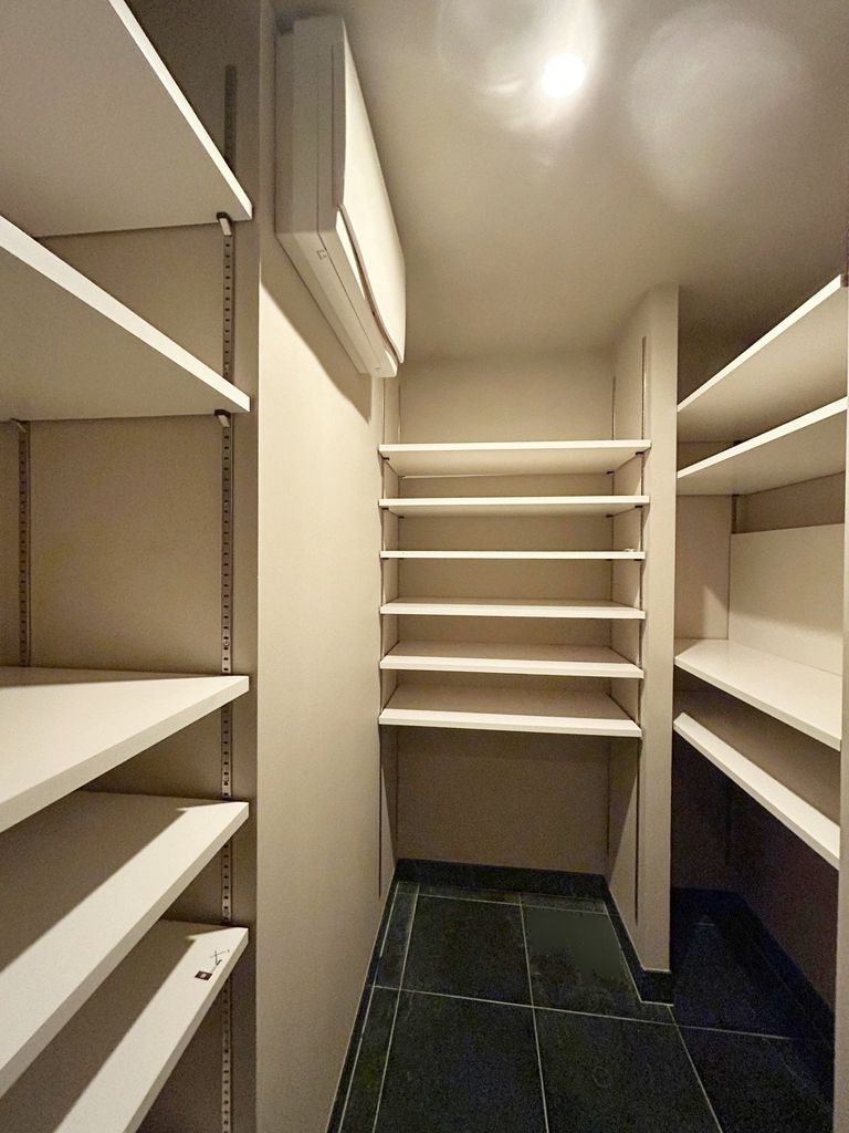 収納　シューズクローゼット