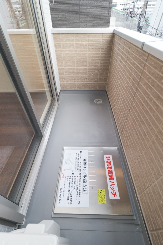 バルコニー　図面と現状に相違がある場合には現状を優先