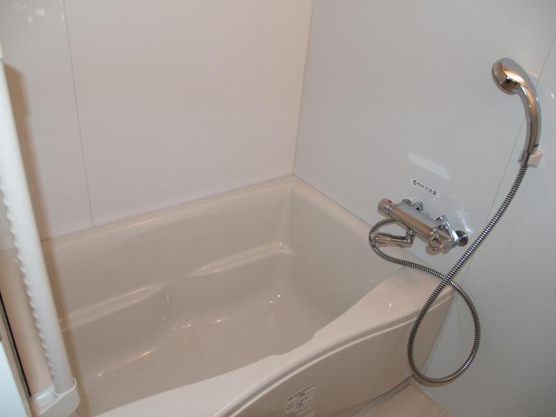 バス・シャワールーム　同物件内別部屋の写真になります※現況優先