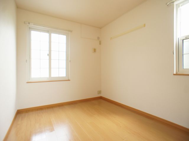 その他部屋・スペース　清潔感のあるきれいな洋間です♪