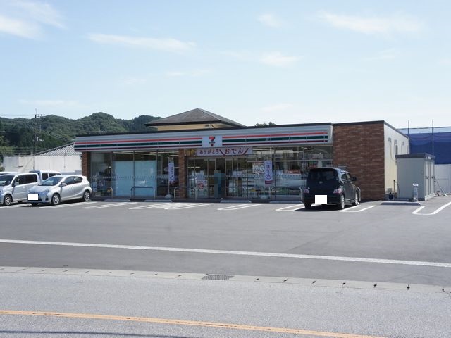 コンビニ　セブンイレブン鹿沼上日向店（コンビニ）まで1168m