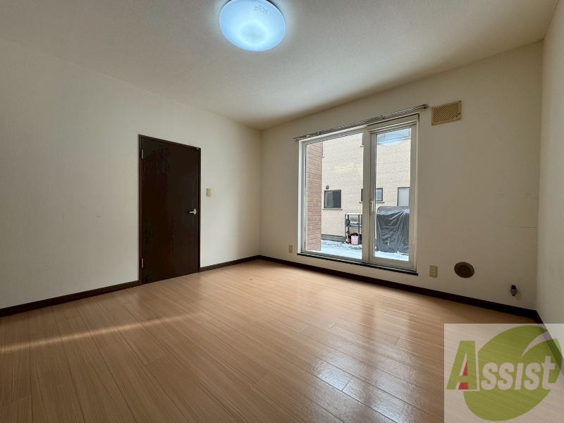 その他部屋・スペース　寝室です。部屋をどう使うかはあなた次第です！