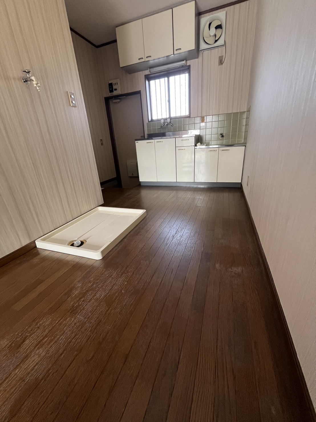 居室・リビング　南向きの洋室