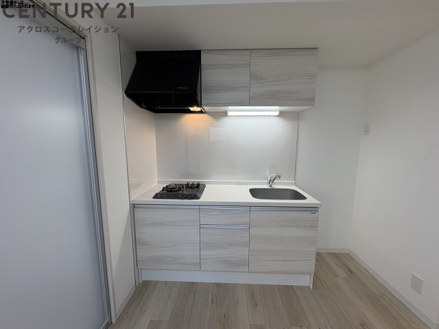 キッチン　収納豊富な２口ガスコンロのキッチンです☆