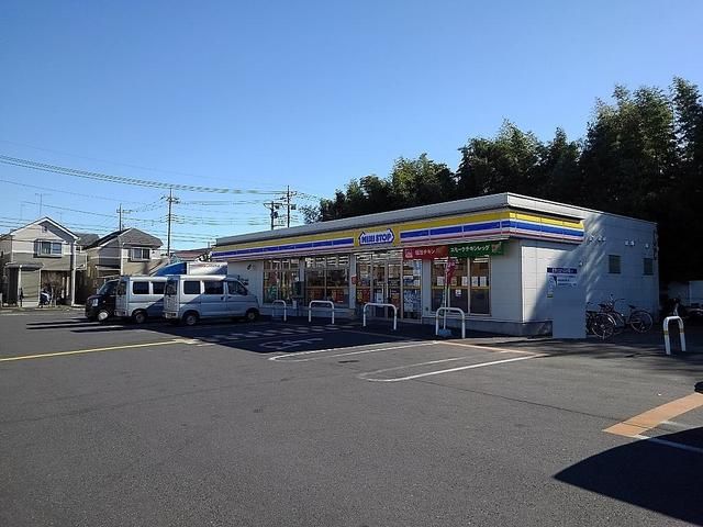 コンビニ　ミニスップ八潮柳之宮店（コンビニ）まで500m