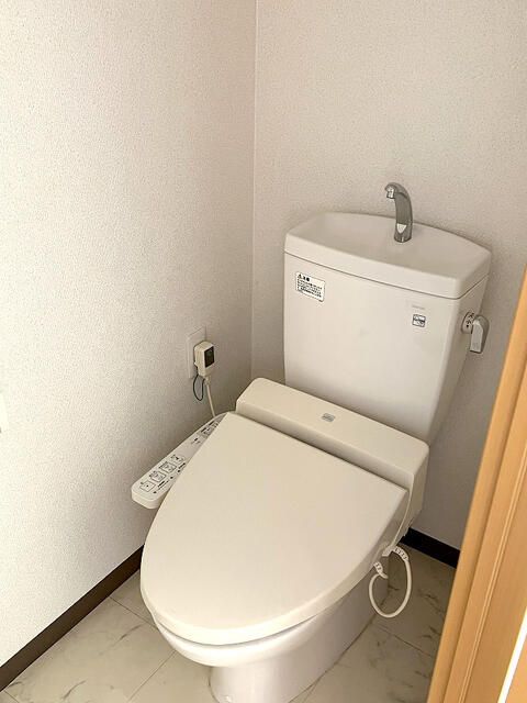 トイレ　コスモスマーサ