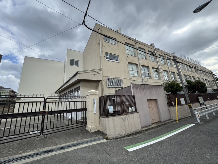 小学校　大阪市立東粉浜小学校（小学校）まで230m