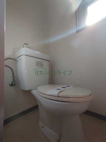 トイレ　メゾン岡本