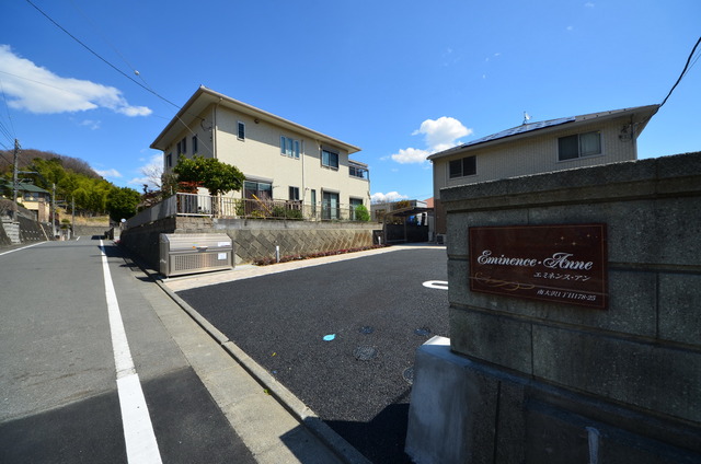 エントランス　★共用部分もしっかりお手入れされています★