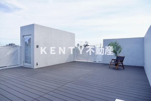 バルコニー　屋上にルーフバルコニー♪