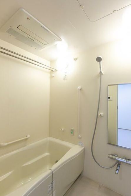 バス・シャワールーム　別タイプ部屋　参考写真です