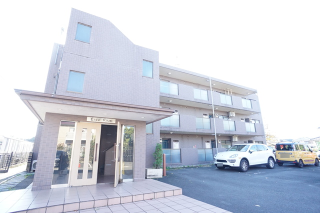 建物外観　小田急線成城学園前駅より徒歩１５分☆喜多見駅より徒歩１２分☆