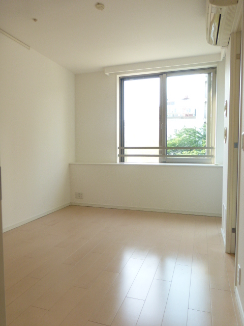 居室・リビング　内観