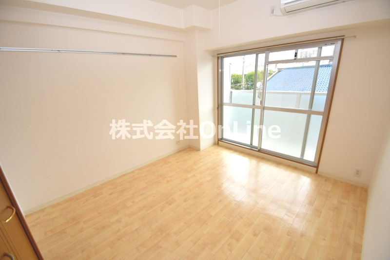 居室・リビング　ゆったり過ごせる居間です