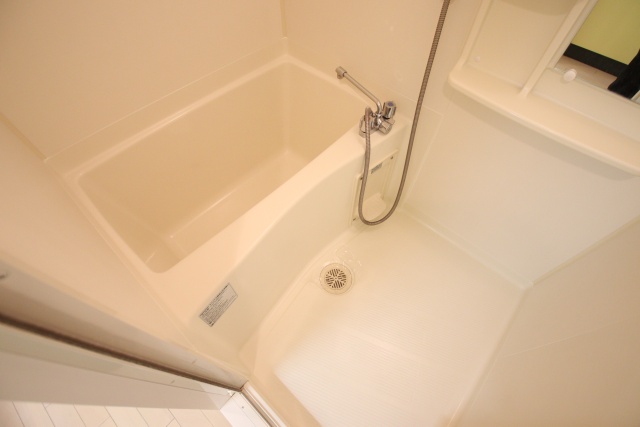 バス・シャワールーム　※別室の参考写真の為、現況優先です。