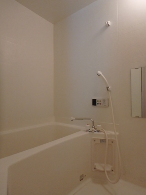 バス・シャワールーム　図面と現状に相違がある場合には現状を優先