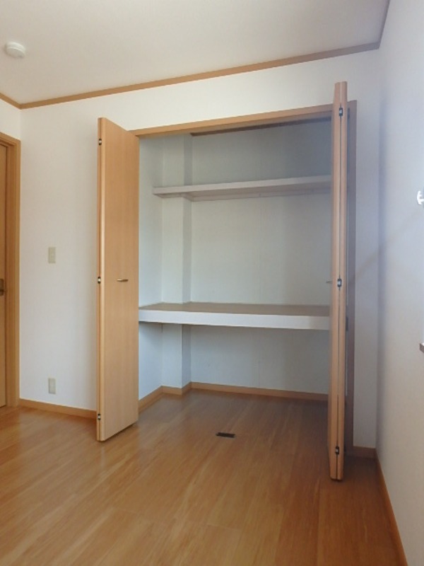 収納　図面と現状に相違がある場合には現状を優先