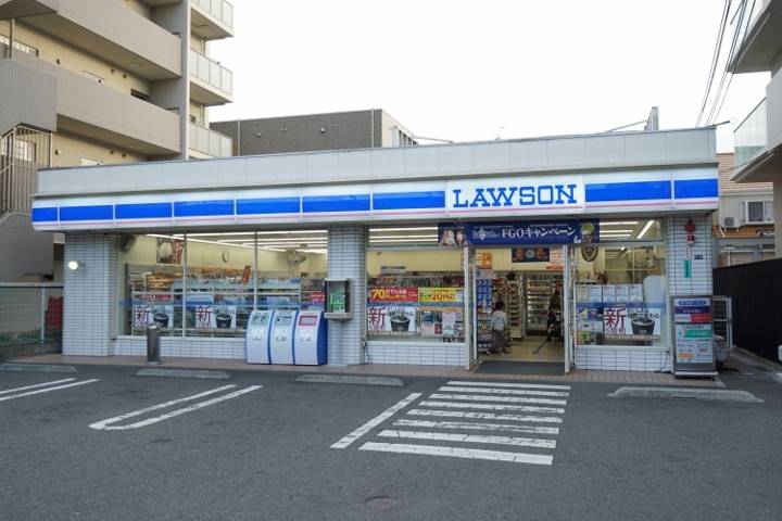 コンビニ　ローソン（コンビニ）まで335m