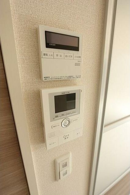 セキュリティ　モニター付きインターホンです