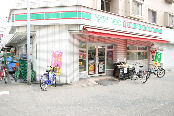 コンビニ　ローソンストア100本庄東二丁目（コンビニ）まで40m