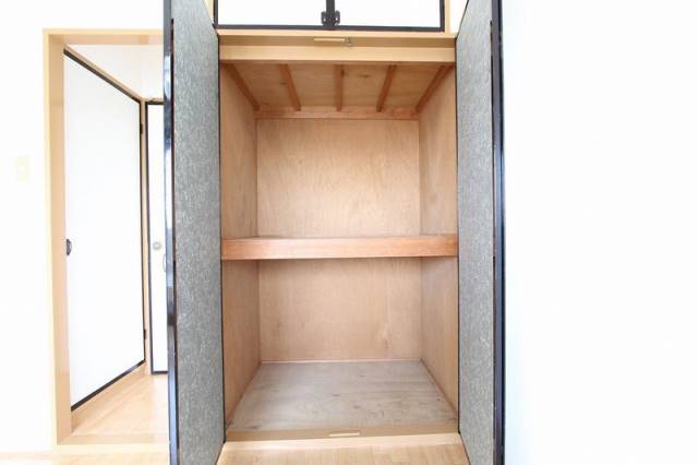 収納　※別号室の写真です