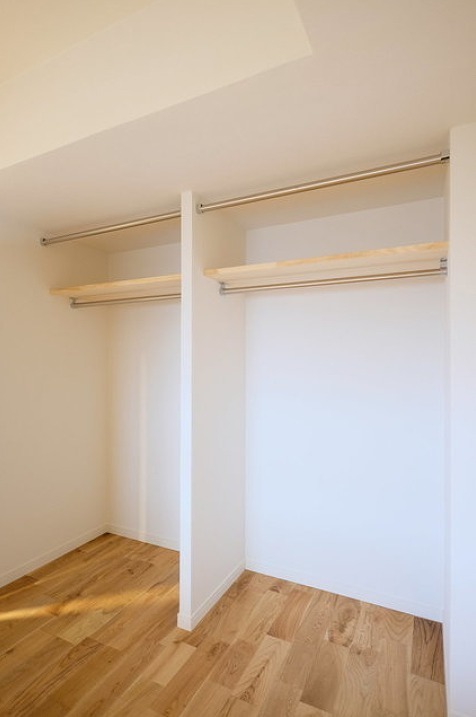 その他部屋・スペース　開放的な寝室です