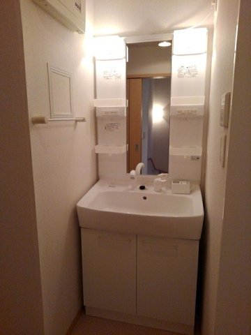 洗面設備　忙しい朝には欠かせない洗面所です