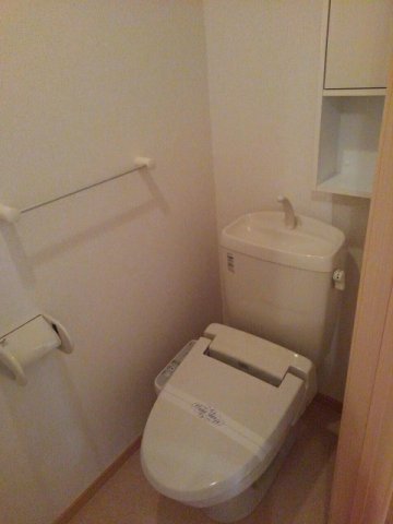 トイレ　トイレもきれいです