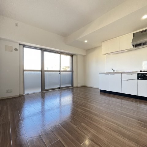 居室・リビング　同仕様タイプです