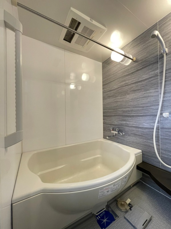 バス・シャワールーム　※別部屋参考写真