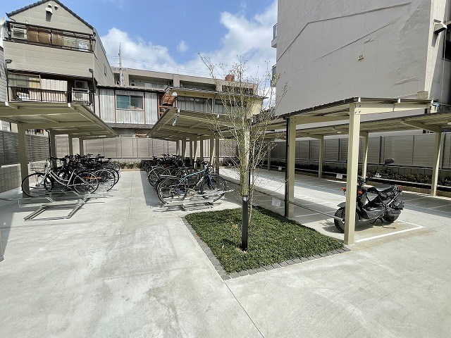 駐車場　駐輪場