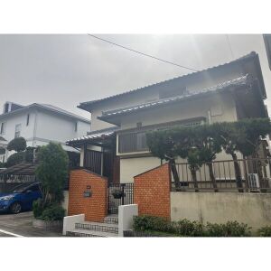 建物外観　閑静な住宅街に佇む一軒家