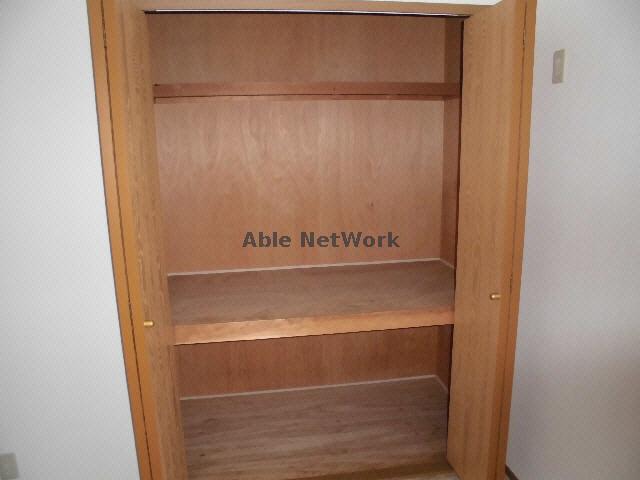 収納　同物件他号室の写真です