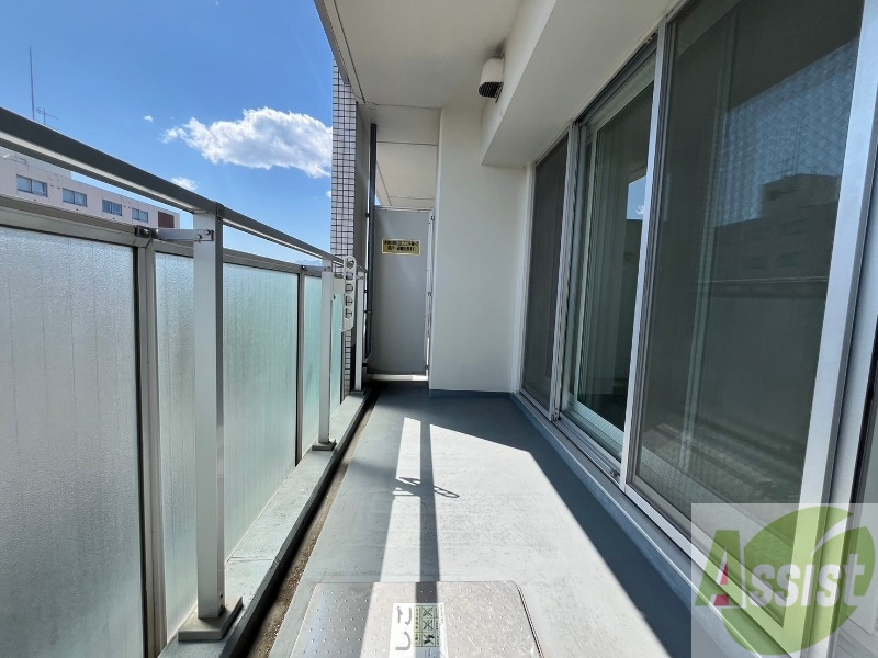 バルコニー　バルコニーです。洗濯物を干したり一息ついたりできますね！