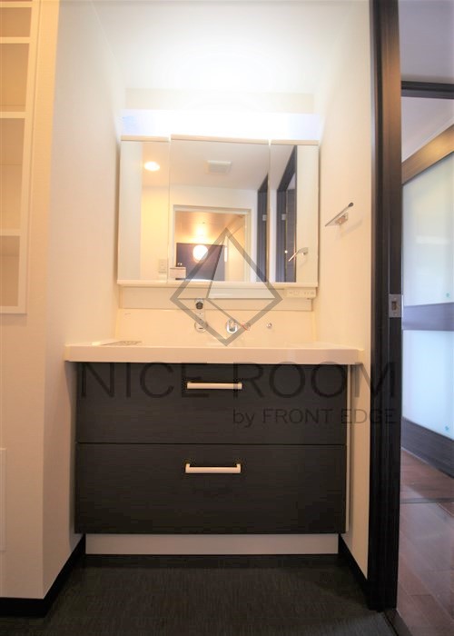 洗面設備　アコーツ千代崎　独立洗面台