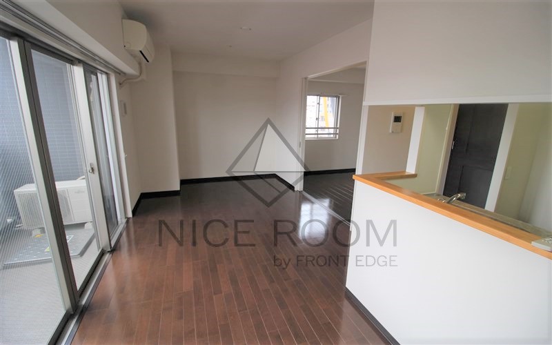 居室・リビング　アコーツ千代崎　リビング